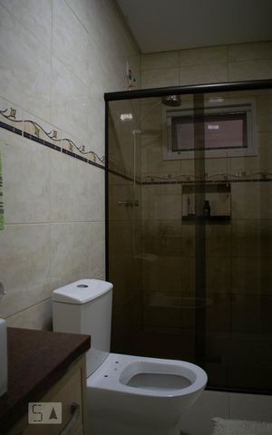Casa de condomínio à venda com 213m², 4 quartos e 4 vagasBanheiro
