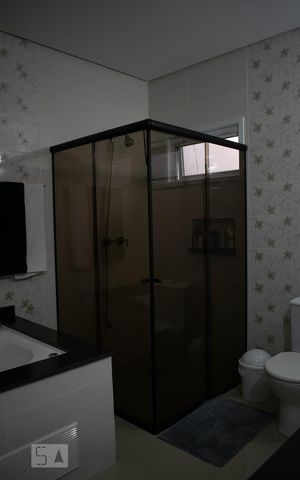 Casa de condomínio à venda com 213m², 4 quartos e 4 vagasBanheiro Suíte