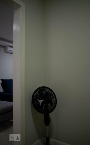 Casa de condomínio à venda com 213m², 4 quartos e 4 vagasEscritório