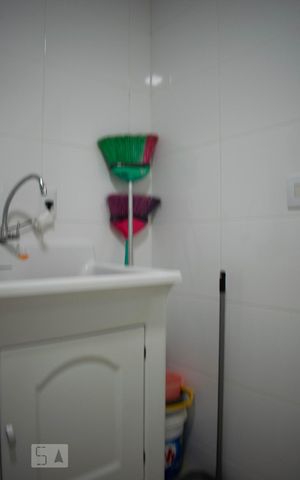 Casa de condomínio à venda com 213m², 4 quartos e 4 vagasÁrea de Serviço