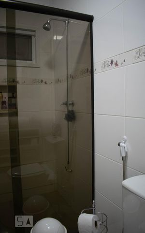 Casa de condomínio à venda com 213m², 4 quartos e 4 vagasBanheiro
