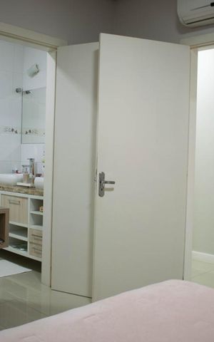 Casa de condomínio à venda com 213m², 4 quartos e 4 vagasQuarto 2