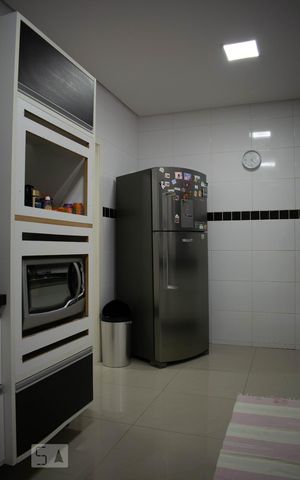 Casa de condomínio à venda com 213m², 4 quartos e 4 vagasCozinha