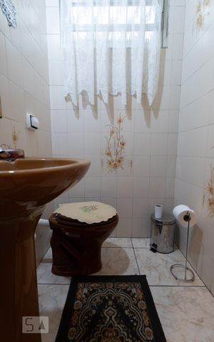 Casa à venda com 150m², 2 quartos e 2 vagas Casa à venda com 150m², 2 quartos e 2 vagasLavabo