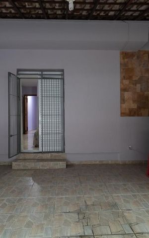 Casa à venda com 150m², 2 quartos e 2 vagas Casa à venda com 150m², 2 quartos e 2 vagasSacada da Suíte