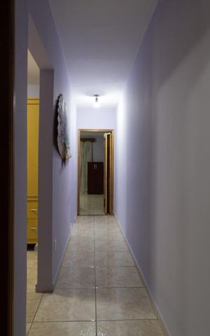 Casa à venda com 150m², 2 quartos e 2 vagas Casa à venda com 150m², 2 quartos e 2 vagasCorredor