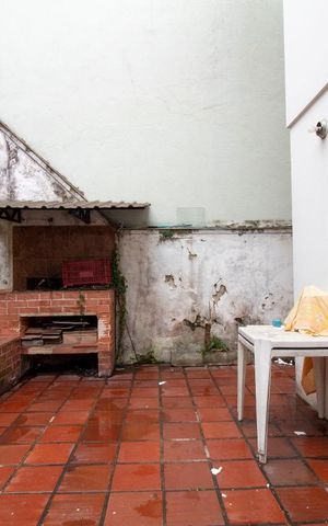 Casa à venda com 196m², 4 quartos e 2 vagasQuintal