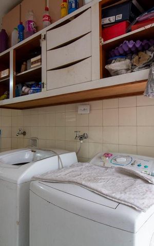 Casa à venda com 196m², 4 quartos e 2 vagasÁrea de Serviço