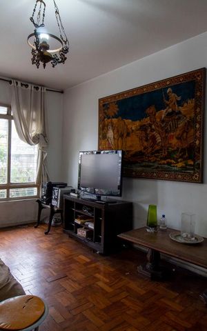 Casa à venda com 196m², 4 quartos e 2 vagasSala