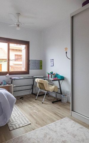 Casa de condomínio à venda com 252m², 4 quartos e 2 vagas Casa de condomínio à venda com 252m², 4 quartos e 2 vagasQuarto 2