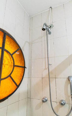 Casa à venda com 250m², 5 quartos e 3 vagas Casa à venda com 250m², 5 quartos e 3 vagasBanheiro da Suíte