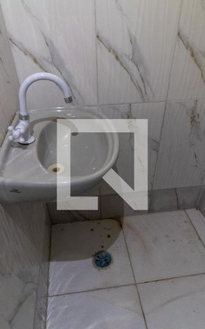 Casa para alugar com 70m², 1 quarto e sem vaga Casa para alugar com 70m², 1 quarto e sem vagaBanheiro