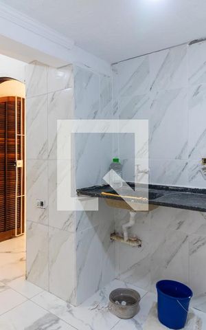 Casa para alugar com 70m², 1 quarto e sem vaga Casa para alugar com 70m², 1 quarto e sem vagaCozinha