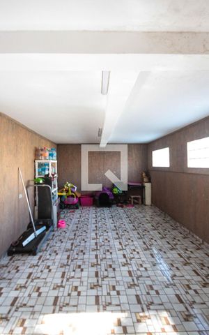 Casa à venda com 257m², 3 quartos e 4 vagas Casa à venda com 257m², 3 quartos e 4 vagasGaragem