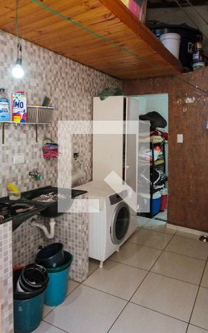 Casa à venda com 257m², 3 quartos e 4 vagas Casa à venda com 257m², 3 quartos e 4 vagasÁrea de Serviço 2