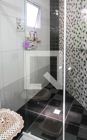 Casa à venda com 257m², 3 quartos e 4 vagas Casa à venda com 257m², 3 quartos e 4 vagasBanheiro da Suíte 02