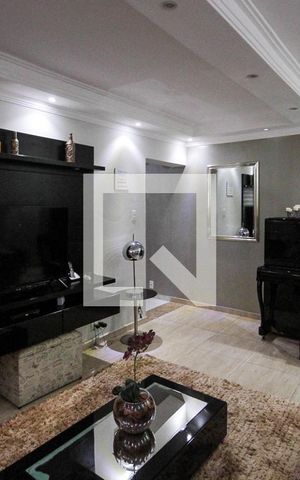 Casa à venda com 257m², 3 quartos e 4 vagas Casa à venda com 257m², 3 quartos e 4 vagasSala