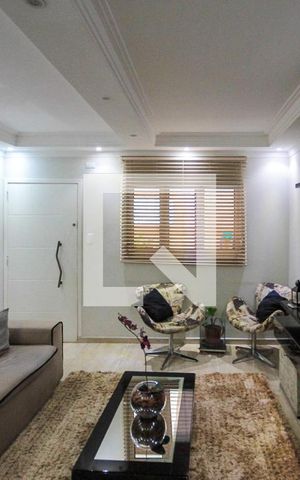 Casa à venda com 257m², 3 quartos e 4 vagas Casa à venda com 257m², 3 quartos e 4 vagasSala