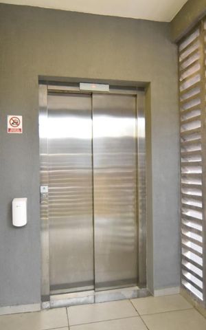 Studio à venda com 33m², 1 quarto e sem vagaÁrea comum - elevador