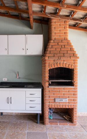 Casa à venda com 273m², 4 quartos e 2 vagasChurrasqueira