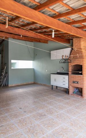 Casa à venda com 273m², 4 quartos e 2 vagasChurrasqueira