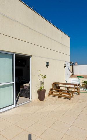 Apartamento à venda com 200m², 3 quartos e 2 vagas Apartamento à venda com 200m², 3 quartos e 2 vagasCobertura