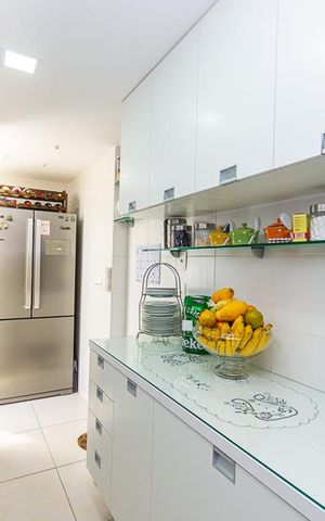 Apartamento à venda com 200m², 3 quartos e 2 vagas Apartamento à venda com 200m², 3 quartos e 2 vagasCozinha