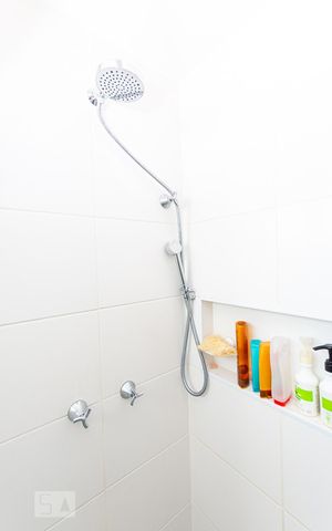 Apartamento à venda com 200m², 3 quartos e 2 vagas Apartamento à venda com 200m², 3 quartos e 2 vagasBanheiro Social