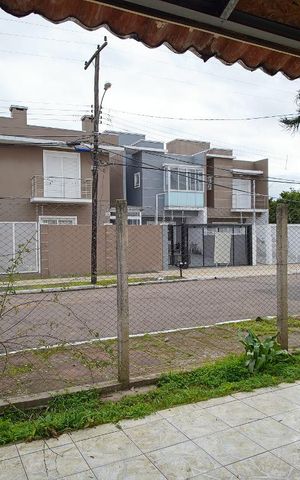 Casa à venda com 140m², 4 quartos e 4 vagasSala - vista