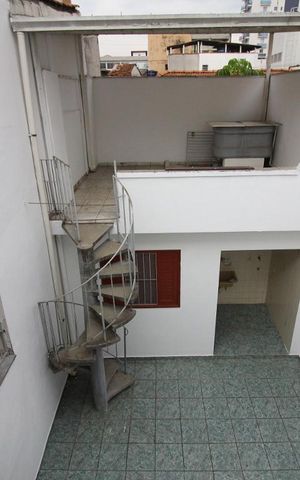 Casa à venda com 131m², 3 quartos e 2 vagasVista