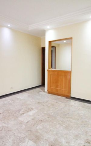 Casa à venda com 131m², 3 quartos e 2 vagasSala