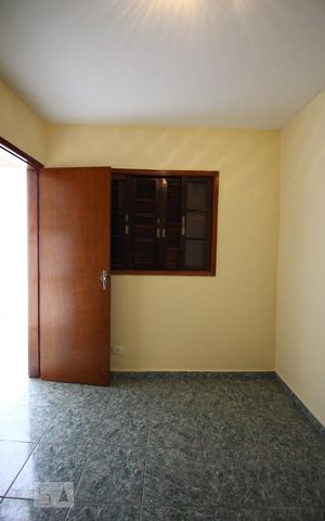 Casa à venda com 131m², 3 quartos e 2 vagasQuarto de Serviço