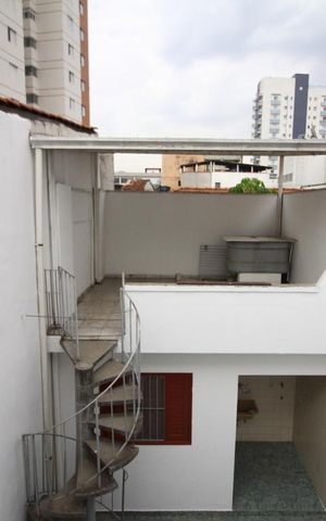 Casa à venda com 131m², 3 quartos e 2 vagasVista