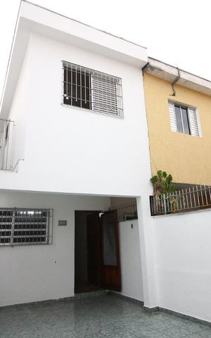 Casa à venda com 131m², 3 quartos e 2 vagasÁrea Externa