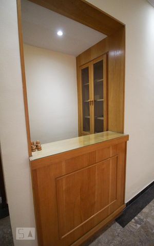 Casa à venda com 131m², 3 quartos e 2 vagasCorredor