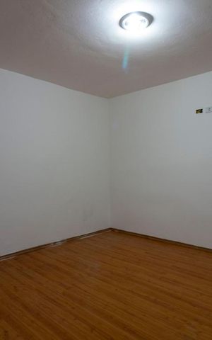Casa à venda com 250m², 3 quartos e 2 vagasQuarto