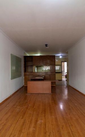 Casa à venda com 250m², 3 quartos e 2 vagasSala