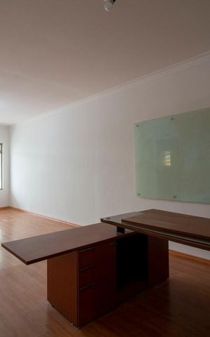 Casa à venda com 250m², 3 quartos e 2 vagasSala