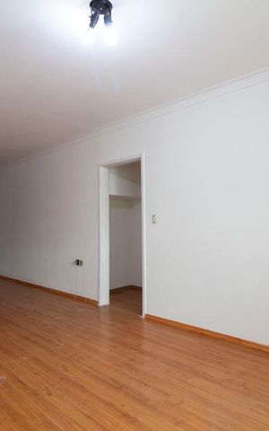 Casa à venda com 250m², 3 quartos e 2 vagasSala