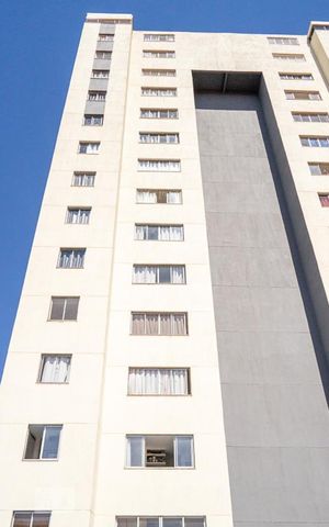 Apartamento à venda com 47m², 2 quartos e 1 vaga Apartamento à venda com 47m², 2 quartos e 1 vagaFachada bloco