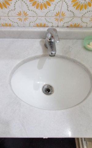 Apartamento para alugar com 55m², 1 quarto e sem vagaBanheiro - Torneira
