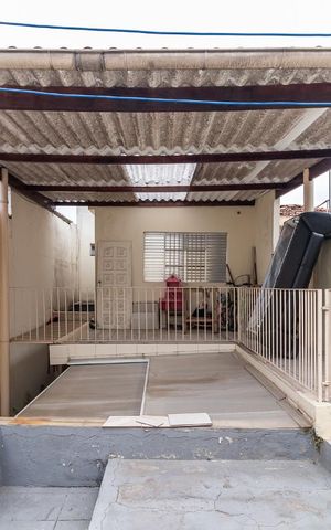 Casa à venda com 180m², 2 quartos e 2 vagasÁrea Externa