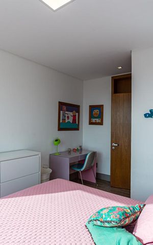 Casa de condomínio à venda com 500m², 4 quartos e 6 vagas Casa de condomínio à venda com 500m², 4 quartos e 6 vagasQuarto 3