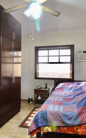Casa para alugar com 220m², 3 quartos e 2 vagas Casa para alugar com 220m², 3 quartos e 2 vagasSuíte