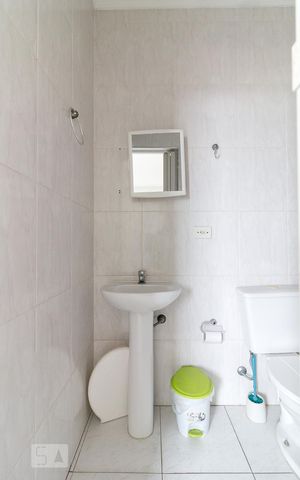 Apartamento para alugar com 45m², 1 quarto e sem vagaBanheiro