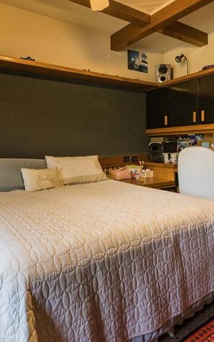 Casa de condomínio à venda com 650m², 3 quartos e 5 vagas Casa de condomínio à venda com 650m², 3 quartos e 5 vagasDormitório2