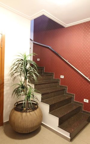 Casa à venda com 350m², 3 quartos e 4 vagasHall