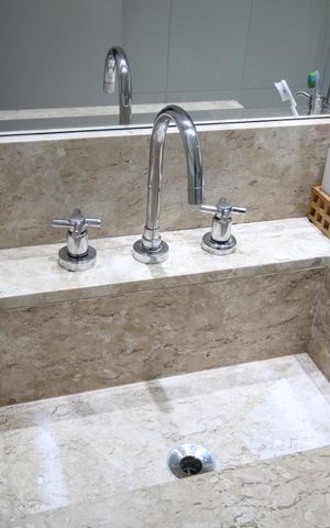 Casa à venda com 350m², 3 quartos e 4 vagasBanheiro