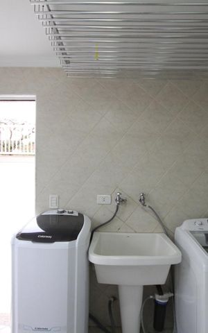 Casa à venda com 350m², 3 quartos e 4 vagasÁrea de Serviço