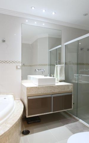 Casa à venda com 350m², 3 quartos e 4 vagasSuíte